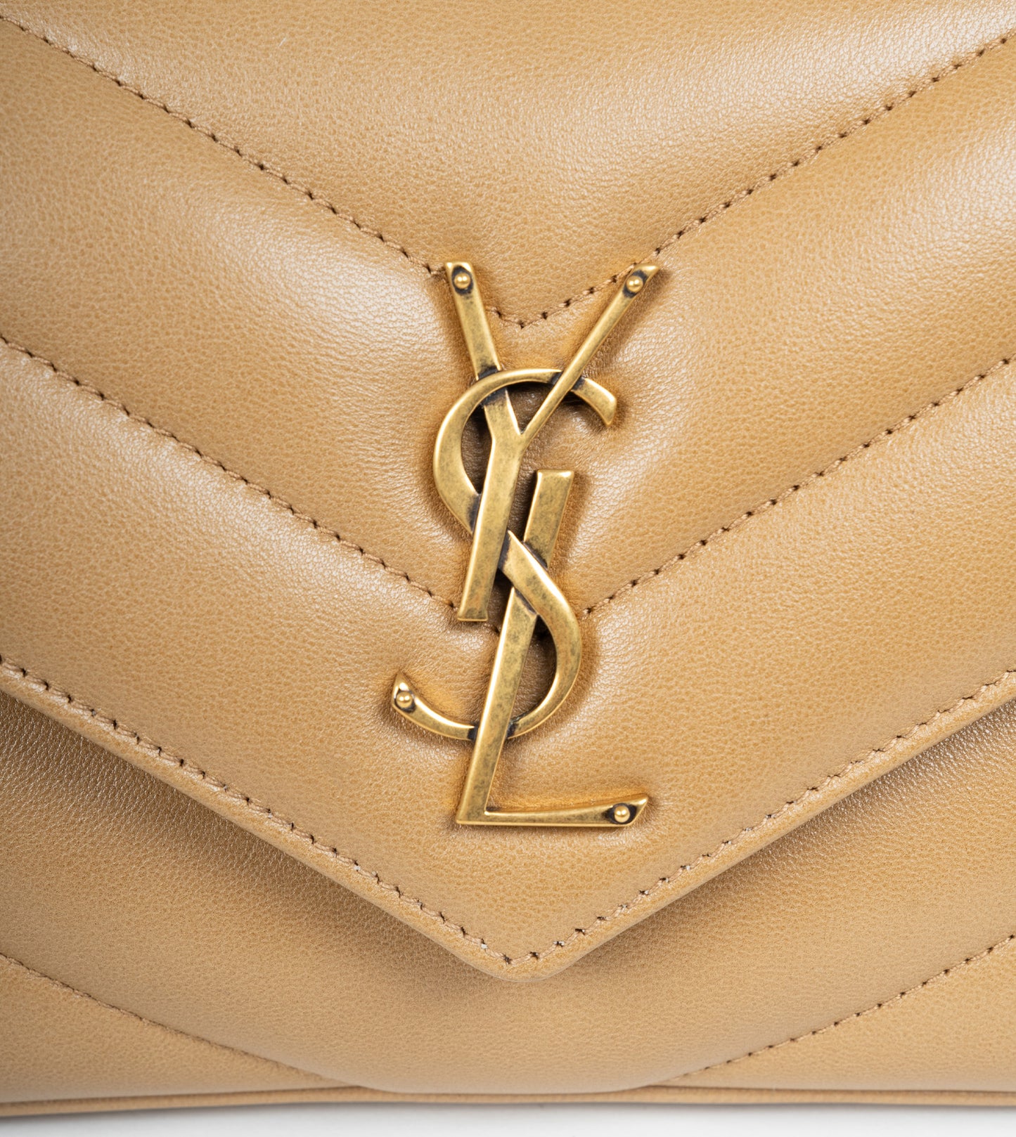 SAINT LAURENT MEDIUM LOU LOU TAN