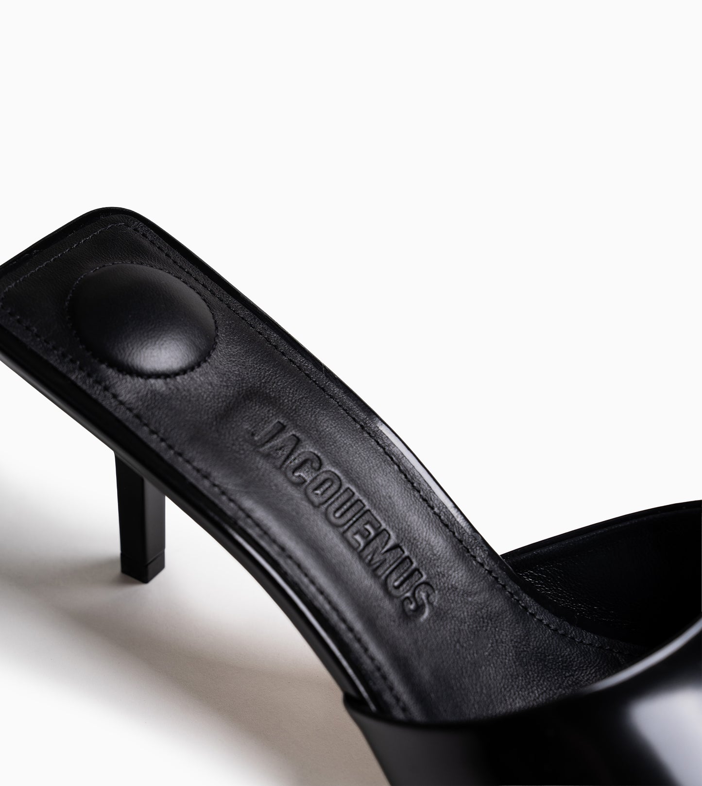 JACQUEMUS Les Mules Cubisto Black