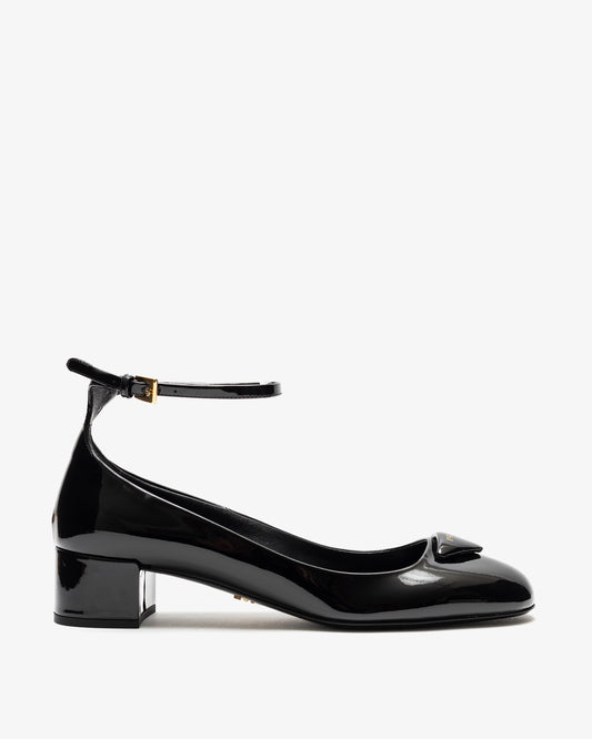 PRADA Patent Leather Pump